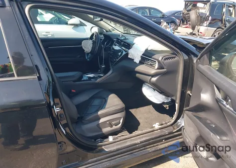 2018 Toyota Camry Hybrid Xle из США, поврежденный, VIN 4T1B21HK5JU502331